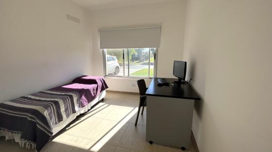 Casa en Venta, dentro del Barrio Cerrado Pilar del Este - San Ramiro