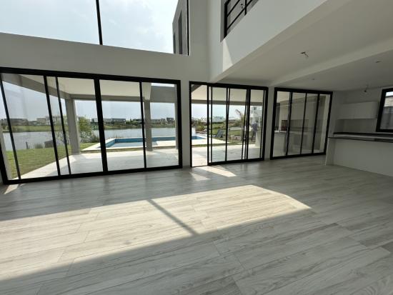 Casa a Estrenar - Puertos del Lago, Acacias