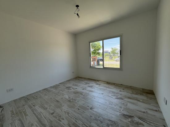 Venta Casa Moderna - Puertos del Lago, Araucarias
