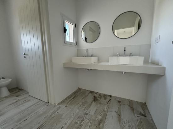 Venta Casa Moderna - Puertos del Lago, Araucarias