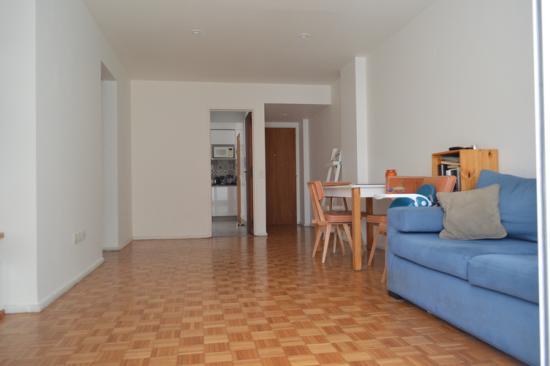 Venta de luminoso Departamento 3 Ambientes en Recoleta