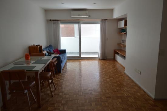 Venta de luminoso Departamento 3 Ambientes en Recoleta