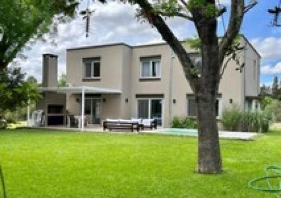 Excelente propiedad en venta en Country Club Los Cardales