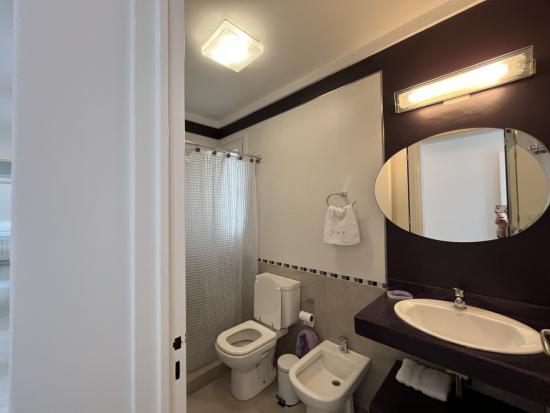 Casa en Venta dentro de Highland Park C.C.