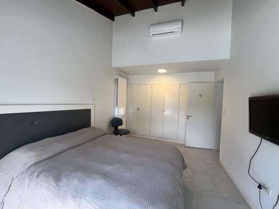 Casa en Venta dentro de Highland Park C.C.