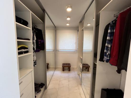 Casa en Venta dentro de Highland Park C.C.