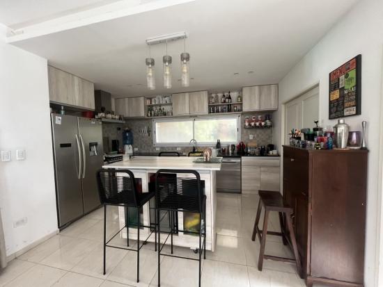 Venta Casa San Ramón - Pilar del Este