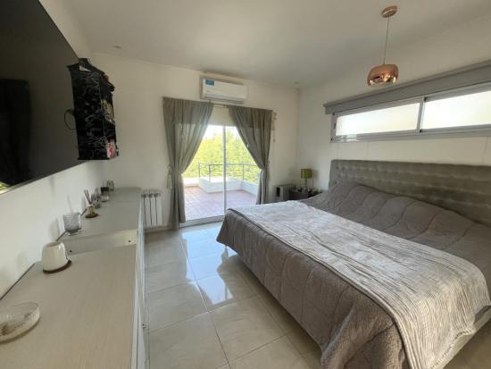 Venta Casa San Ramón - Pilar del Este