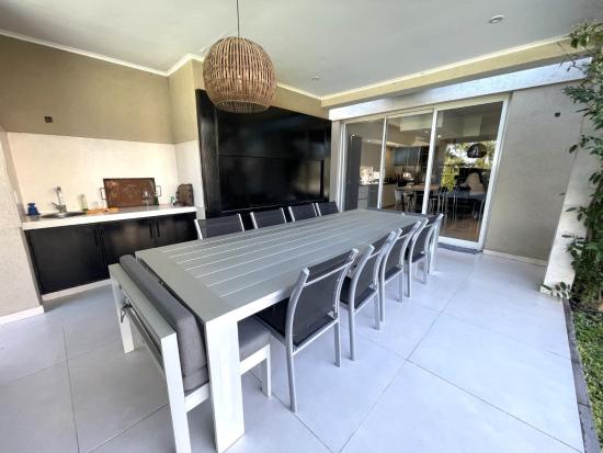 Impecable Casa al Golf en Haras - El Trébol