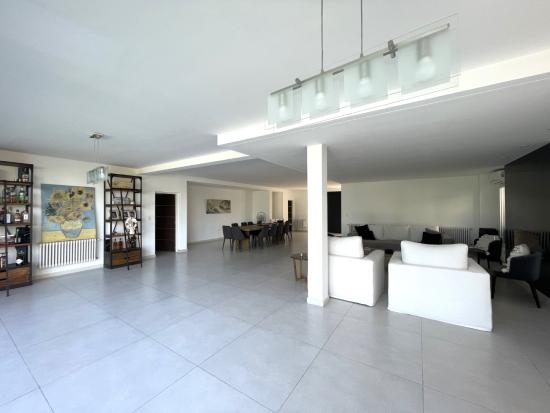 Impecable Casa al Golf en Haras - El Trébol