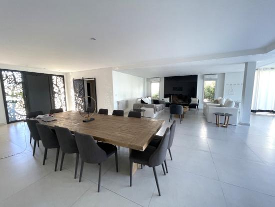 Impecable Casa al Golf en Haras - El Trébol