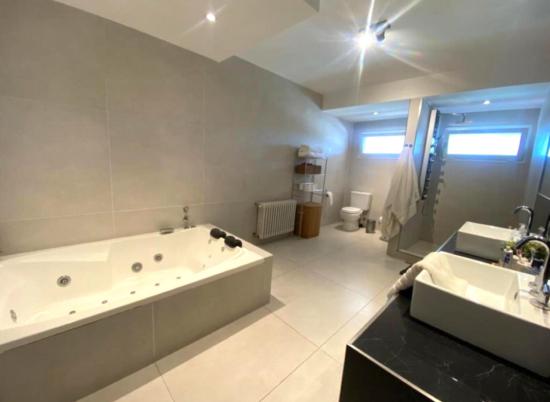 Impecable Casa al Golf en Haras - El Trébol