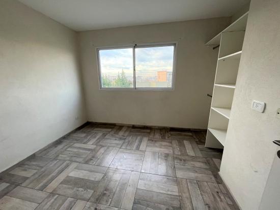 Venta de Casa, dentro de Pilar del Este - San Eduardo