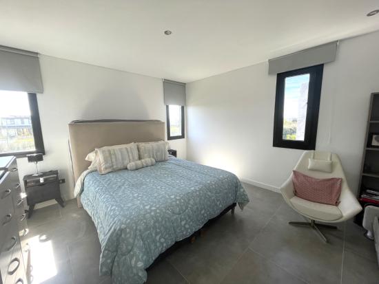 Moderna Casa - Puertos del Lago, Ceibos
