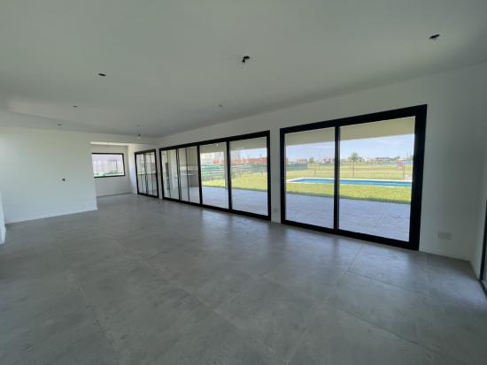  Venta de Casa en Puertos del Lago - Riberas