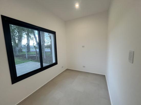 Venta de Casa en Pilar del Este - Santa Elena