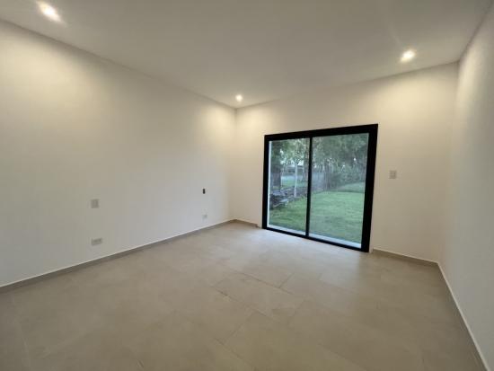 Venta de Casa en Pilar del Este - Santa Elena