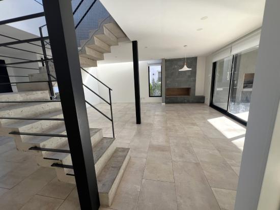 Hermosa casa en alquiler en el barrio Las Tipas