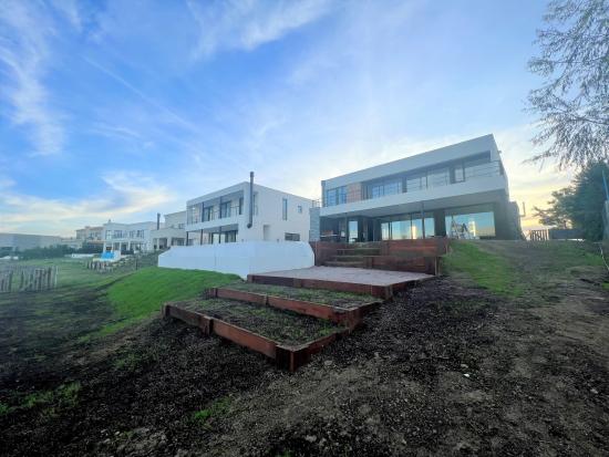  Casa En Venta - Puertos del Lago, Ceibos