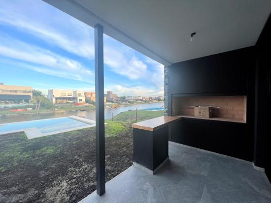  Casa En Venta - Puertos del Lago, Ceibos