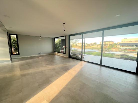  Casa En Venta - Puertos del Lago, Ceibos