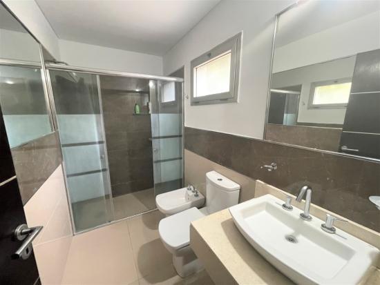 Casa Venta en Haras - Eucaliptos
