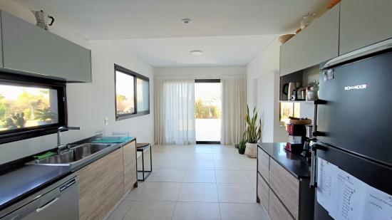 Linda Casa en Venta - Puertos del Lago, Vistas