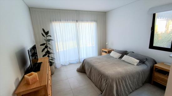 Linda Casa en Venta - Puertos del Lago, Vistas