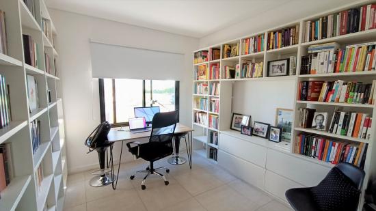 Linda Casa en Venta - Puertos del Lago, Vistas