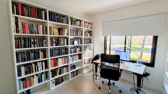 Linda Casa en Venta - Puertos del Lago, Vistas