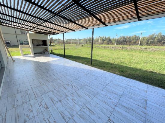 Casa a Estrenar en Puertos del Lago - Acacias