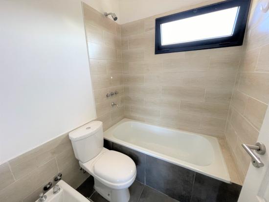 Casa a Estrenar en Puertos del Lago - Acacias