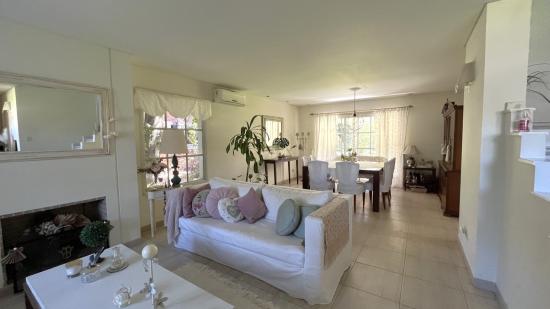 Impecable Casa en Pueyrredón C.C
