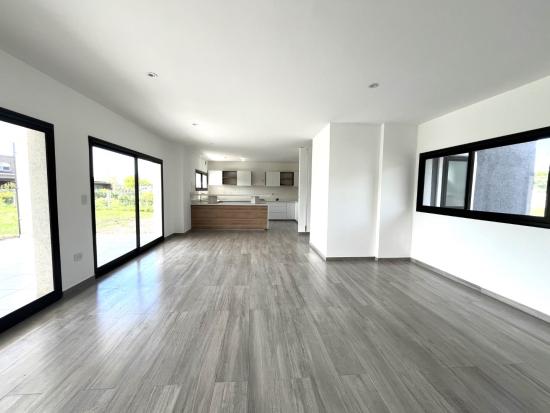Muy linda Casa en San Pablo