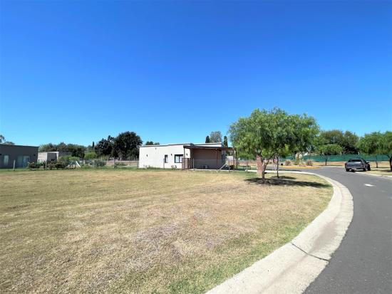Venta de Lote en Pilar del Este - Santa Emilia