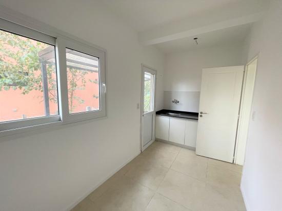 Linda Casa en Venta dentro de Puertos del Lago - Acacias