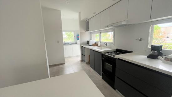 Venta Casa en Pilar del Este - Santa Emilia