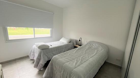 Venta Casa en Pilar del Este - Santa Emilia