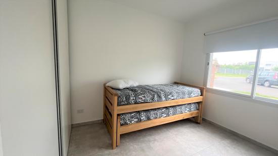 Venta Casa en Pilar del Este - Santa Emilia