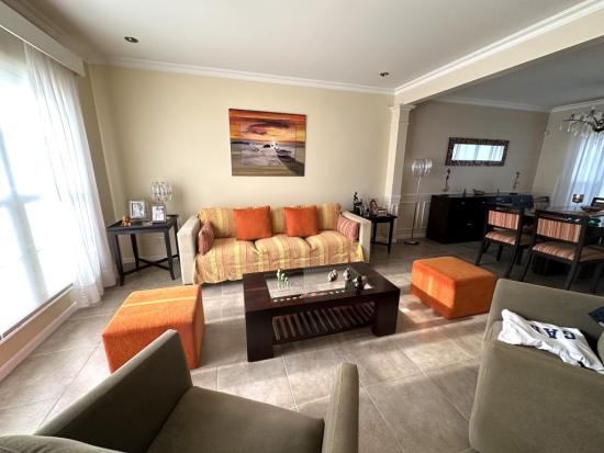Hermosa casa en venta en el barrio la lomada de pilar