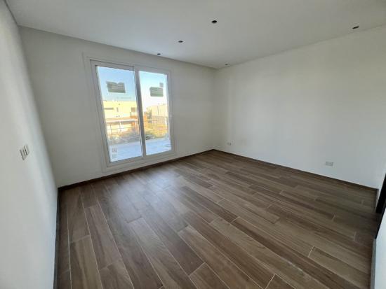 Moderna casa ubicada en Puertos del Lago - Vistas