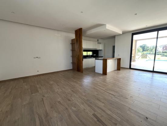 Venta de Casa a Estrenar en Pilar del Este - Santa Elena
