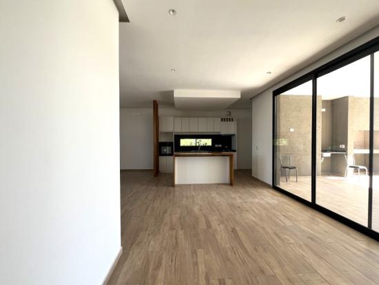 Venta de Casa a Estrenar en Pilar del Este - Santa Elena