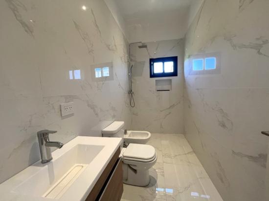 Venta de Casa a Estrenar en Pilar del Este - Santa Elena