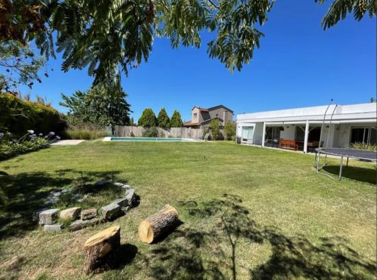 Casa en Venta - Barrio Cerrado San Francisco, Villanueva