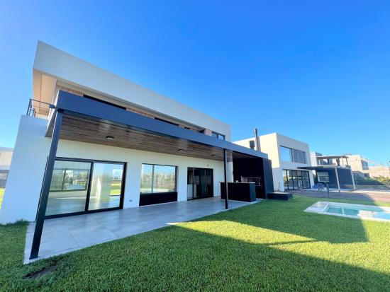 Casa en Alquiler - Puertos del Lago, Ceibos