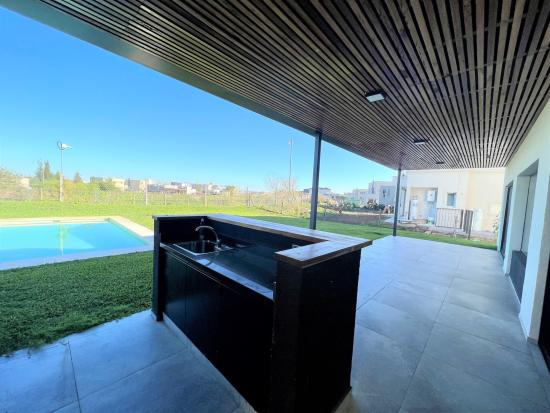 Casa en Alquiler - Puertos del Lago, Ceibos