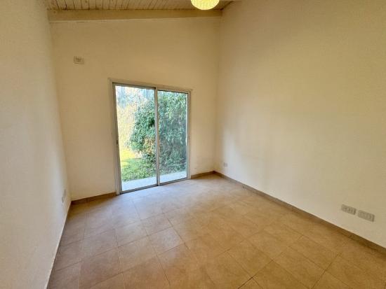 Linda Casa en Venta dentro de La Candela