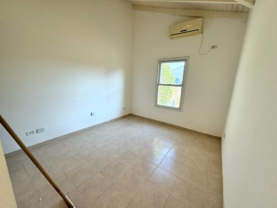 Linda Casa en Venta dentro de La Candela