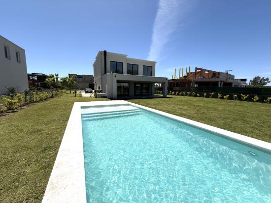 Impecable Casa en Pilará - La Calesa